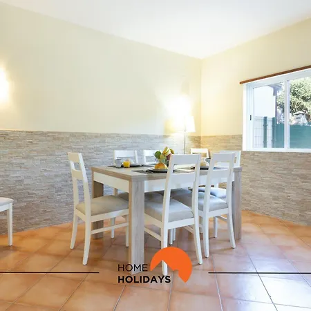 #208 Tranquility House By Holidays Holiday home *