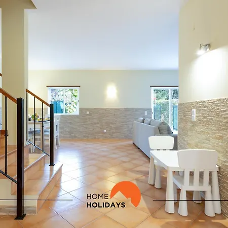 Semesterbostad #208 Families Only - Tranquility House By Holidays